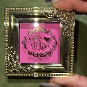 New pretty vulgar Make Them Blush Powder Blush in 111 prim vixen